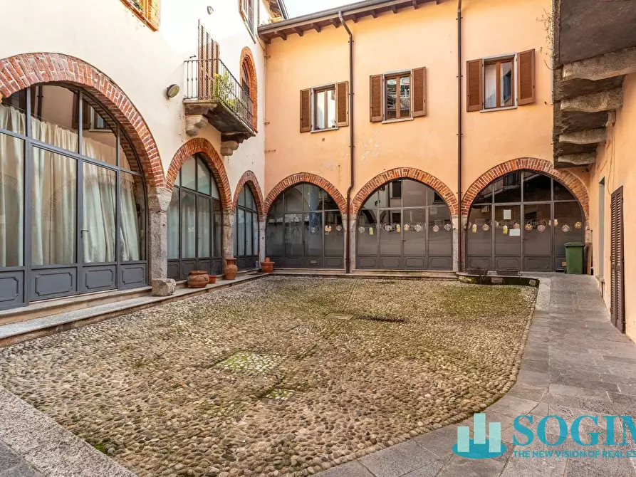 Immagine 27 di Appartamento in vendita  in via Ariberto 3 a Cantù