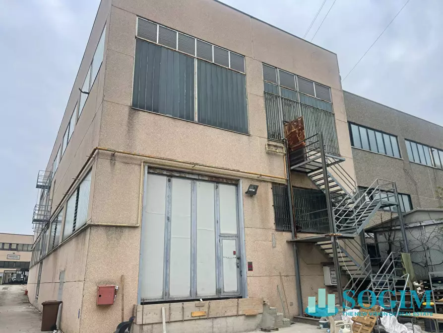 Immagine 9 di Capannone industriale in vendita  in via Moia a Brugherio