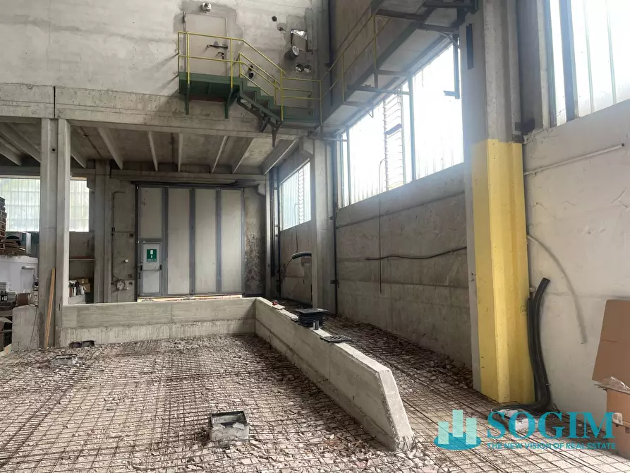 Immagine 6 di Capannone industriale in vendita  in via Moia a Brugherio