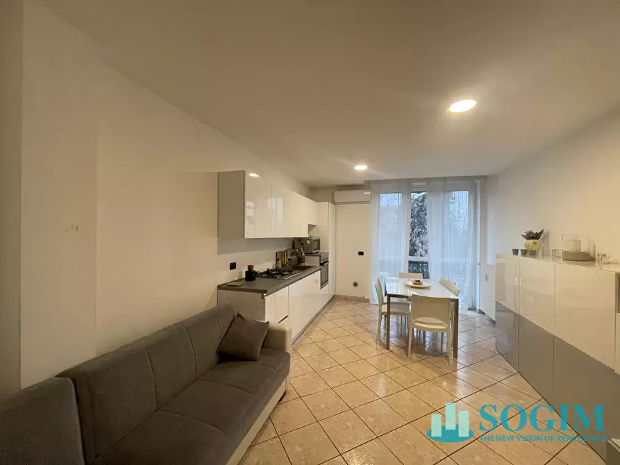 Immagine 8 di Appartamento in vendita  in viale assunta 42 a Cernusco Sul Naviglio