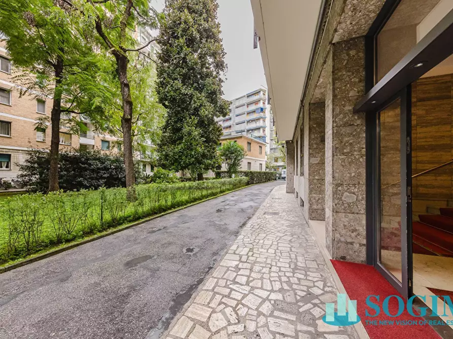 Immagine 21 di Appartamento in affitto  in Via Cagliero 7 a Milano