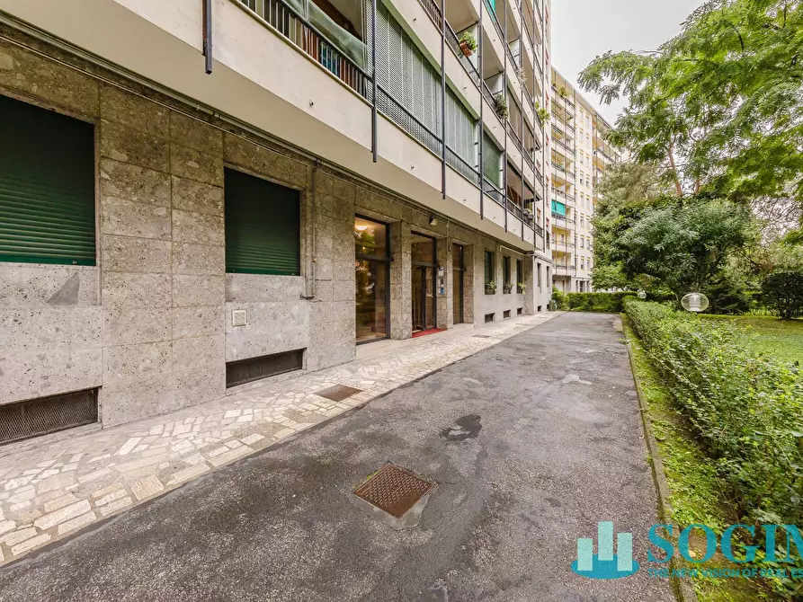 Immagine 26 di Appartamento in affitto  in Via Cagliero 7 a Milano