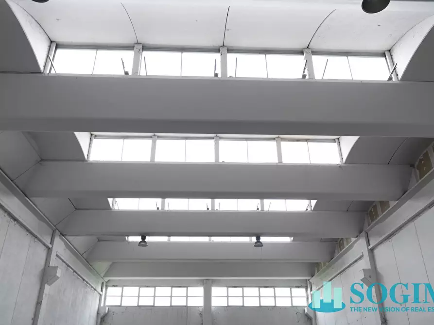 Immagine 4 di Capannone industriale in vendita  in pertini a Melzo
