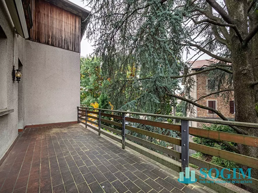 Immagine 18 di Villa in vendita  in via Camillo Benso di Cavour 9 a Mariano Comense