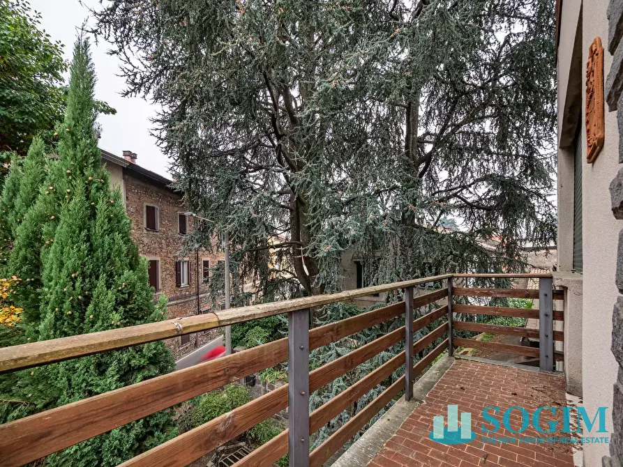 Immagine 21 di Villa in vendita  in via Camillo Benso di Cavour 9 a Mariano Comense