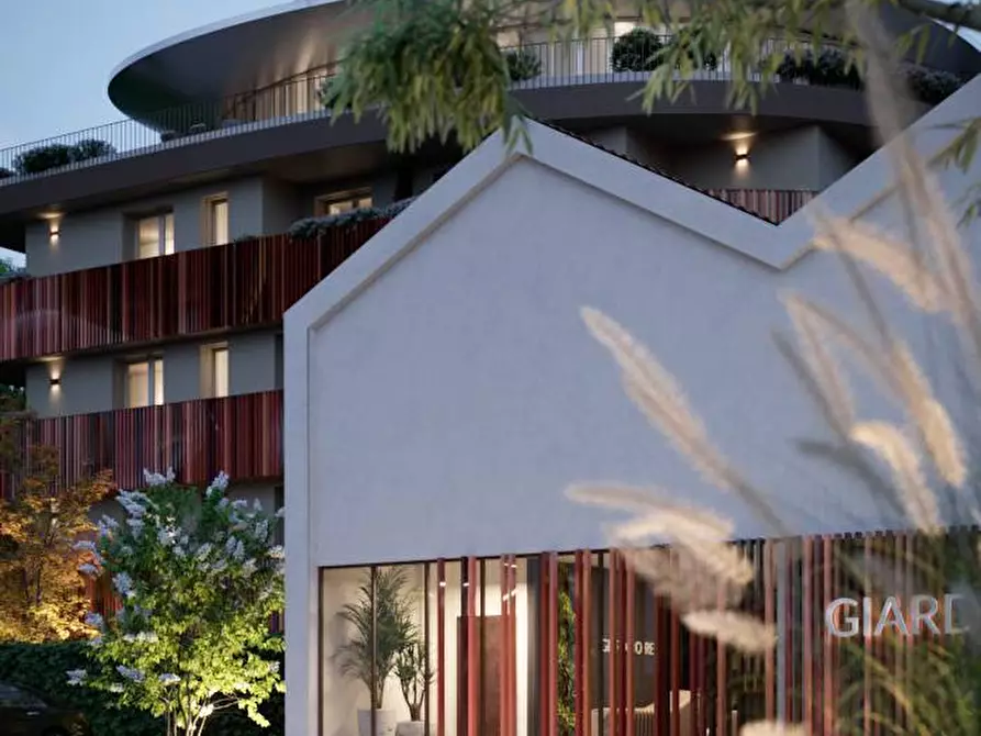 Immagine 6 di Appartamento in vendita  in Viale Cesare Battisti 40 a Monza