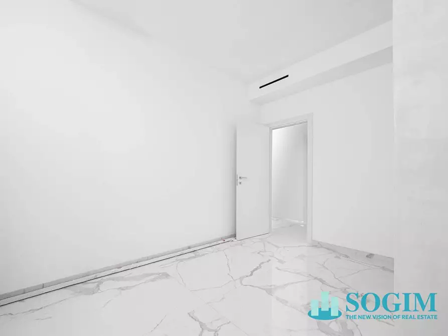 Immagine 16 di Appartamento in affitto  in Piazza Guido Grimoldi a Como