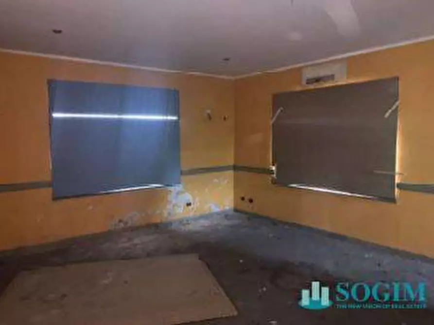 Immagine 3 di Negozio in vendita  in Via Rivolta 2 a Cassano D'adda