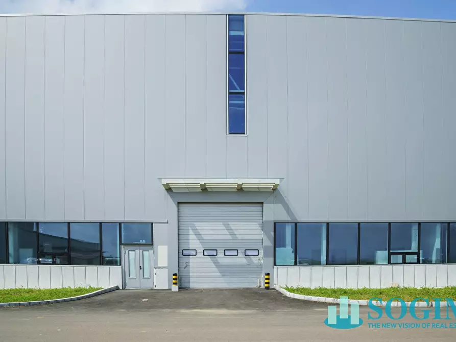 Immagine 4 di Capannone industriale in affitto  a Parma