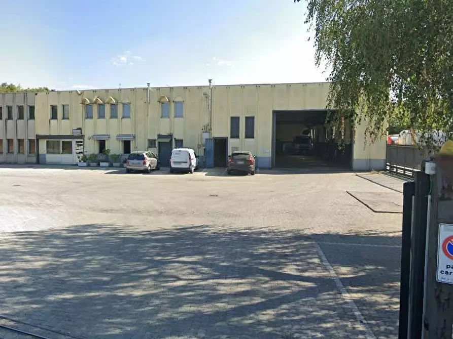 Immagine 1 di Capannone industriale in vendita  in Via Bonicalza a Cassano Magnago