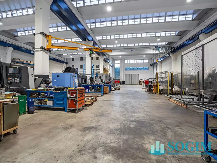 Immagine 8 di Capannone industriale in vendita  in Via Parravicini a Albavilla