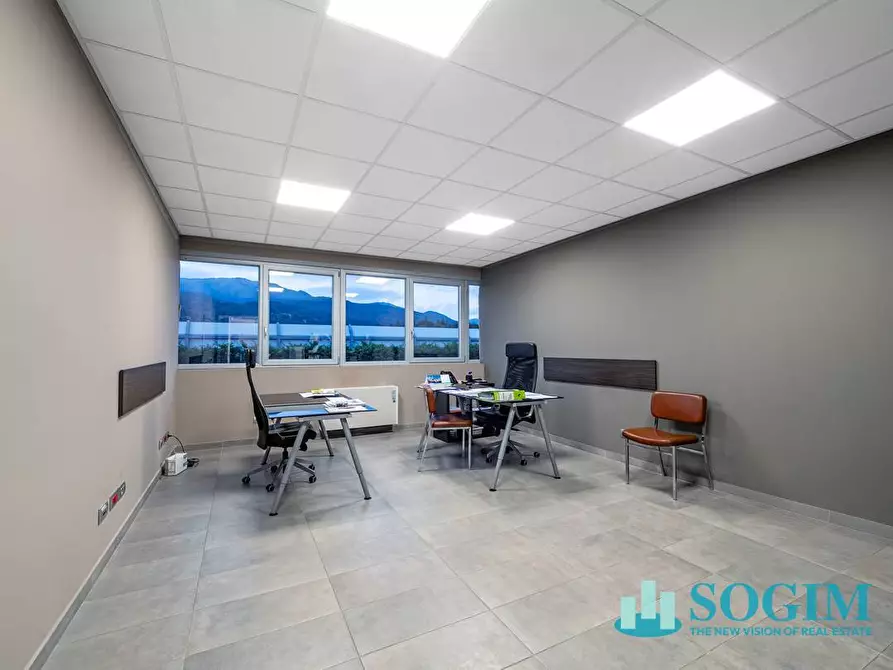 Immagine 19 di Capannone industriale in vendita  in Via Parravicini a Albavilla