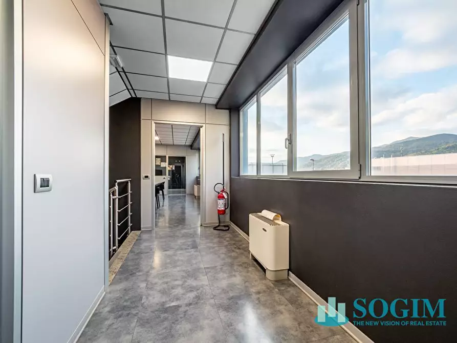 Immagine 14 di Capannone industriale in vendita  in Via Parravicini a Albavilla