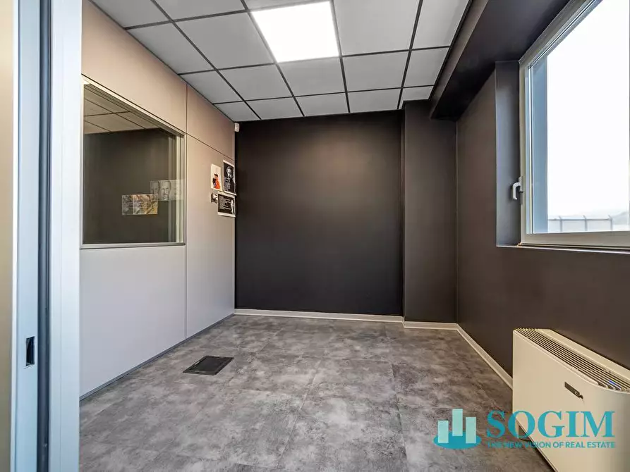 Immagine 17 di Capannone industriale in vendita  in Via Parravicini a Albavilla