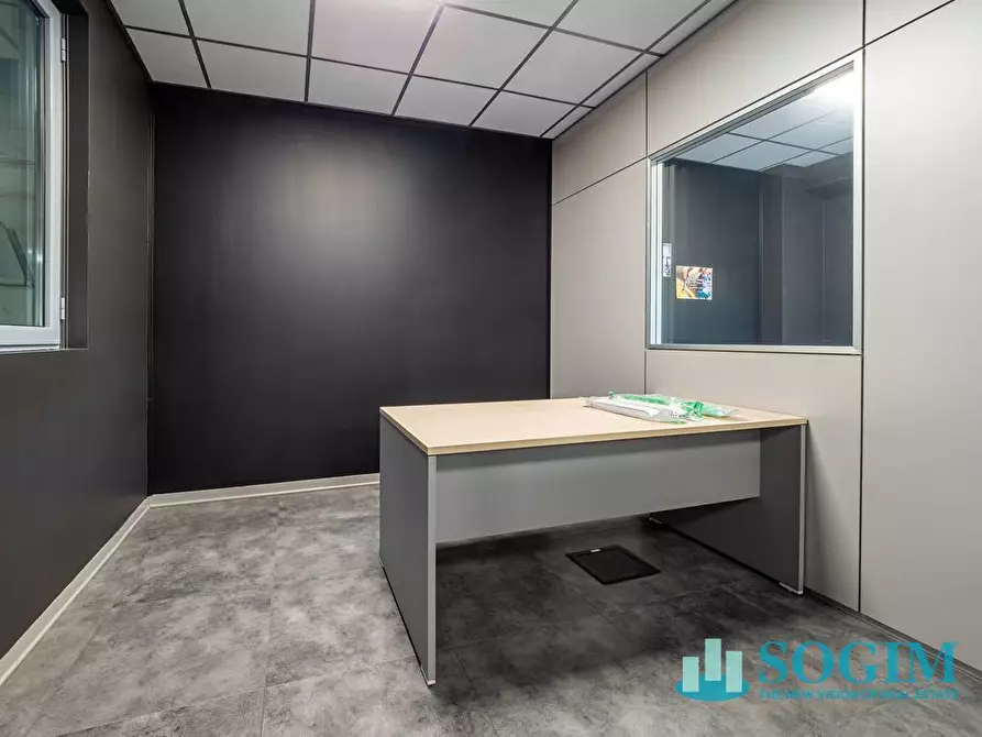 Immagine 18 di Capannone industriale in vendita  in Via Parravicini a Albavilla