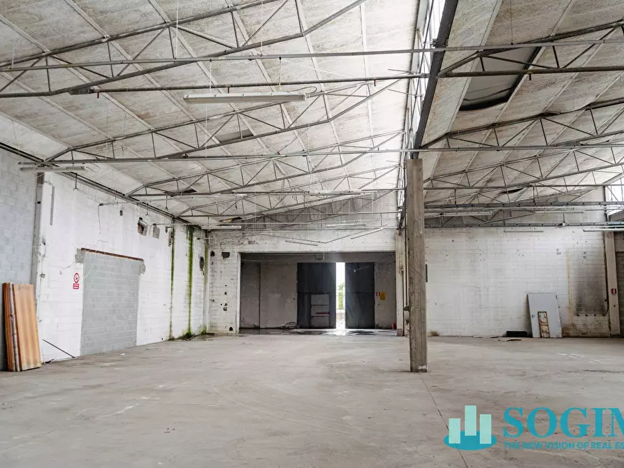 Immagine 5 di Capannone industriale in vendita  in Via Morandi 21 a Saronno