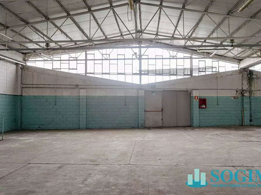 Immagine 3 di Capannone industriale in vendita  in Via Morandi 21 a Saronno