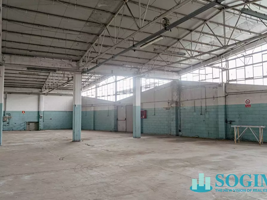 Immagine 8 di Capannone industriale in vendita  in Via Morandi 21 a Saronno