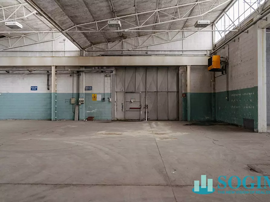 Immagine 17 di Capannone industriale in vendita  in Via Morandi 21 a Saronno