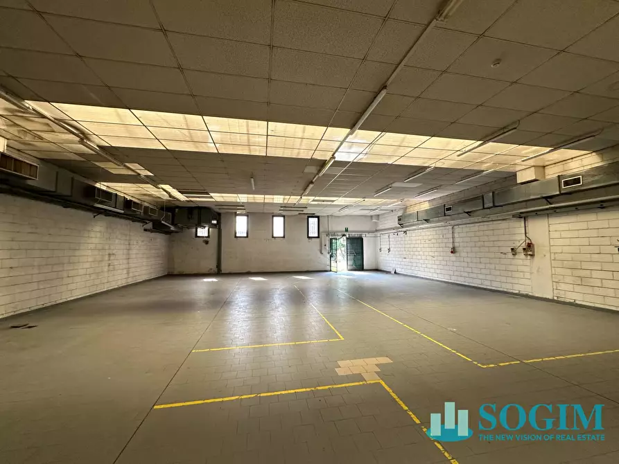 Immagine 1 di Capannone industriale in vendita  in Via Matteotti a Paderno D'adda