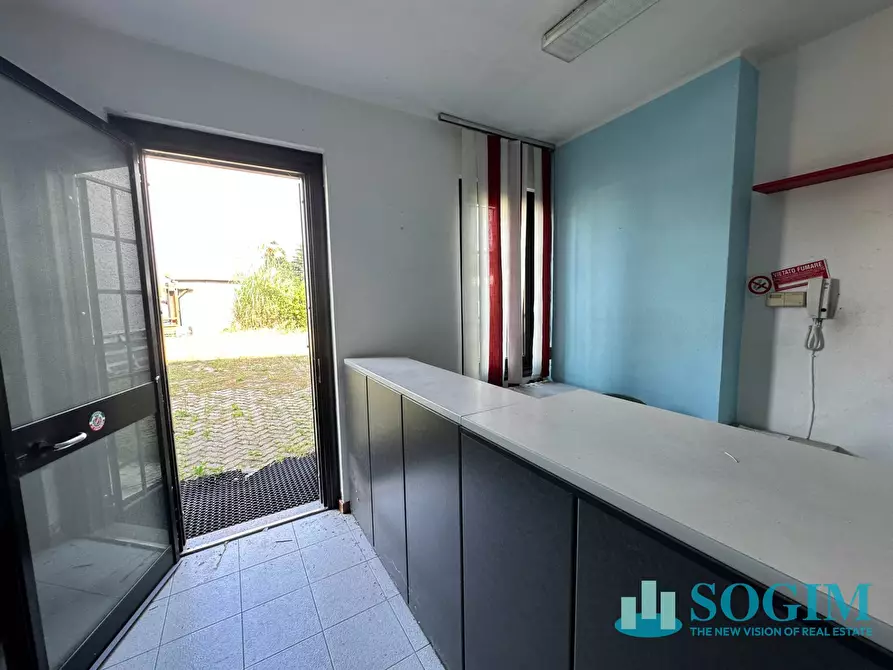 Immagine 4 di Capannone industriale in vendita  in Via Matteotti a Paderno D'adda