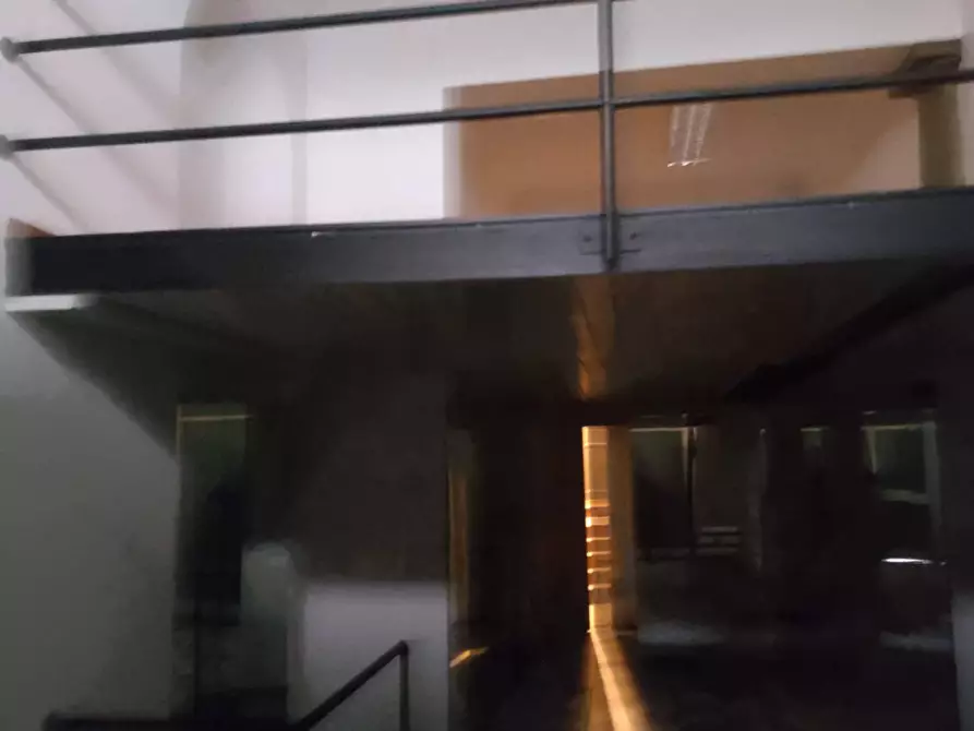 Immagine 7 di Negozio in affitto  in Via Pace 23 a Milano