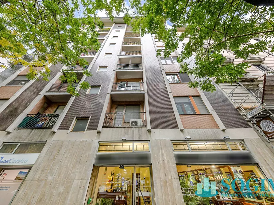 Immagine 14 di Negozio in vendita  in Viale Corsica 42 a Milano