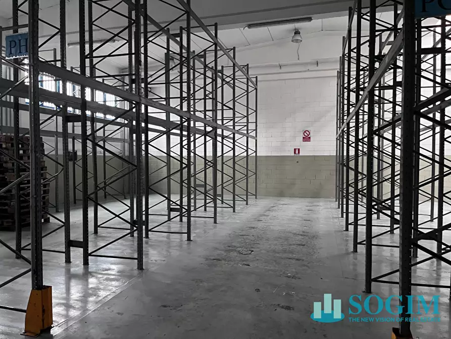 Immagine 1 di Capannone industriale in vendita  in via Volta 23 a Settimo Milanese