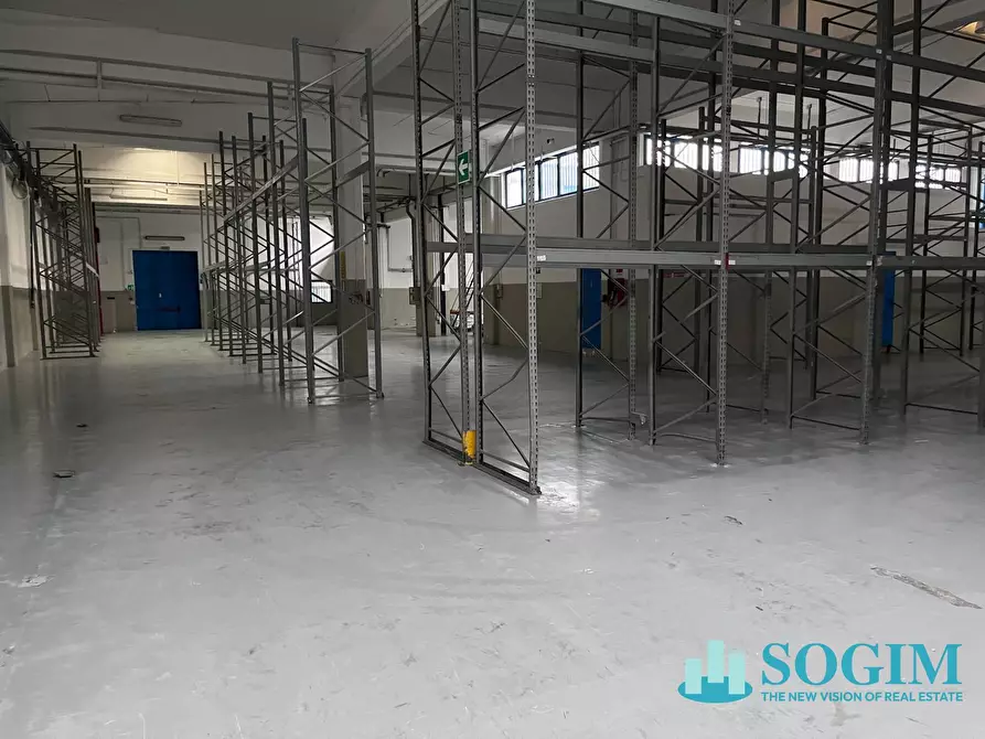 Immagine 7 di Capannone industriale in vendita  in via Volta 23 a Settimo Milanese