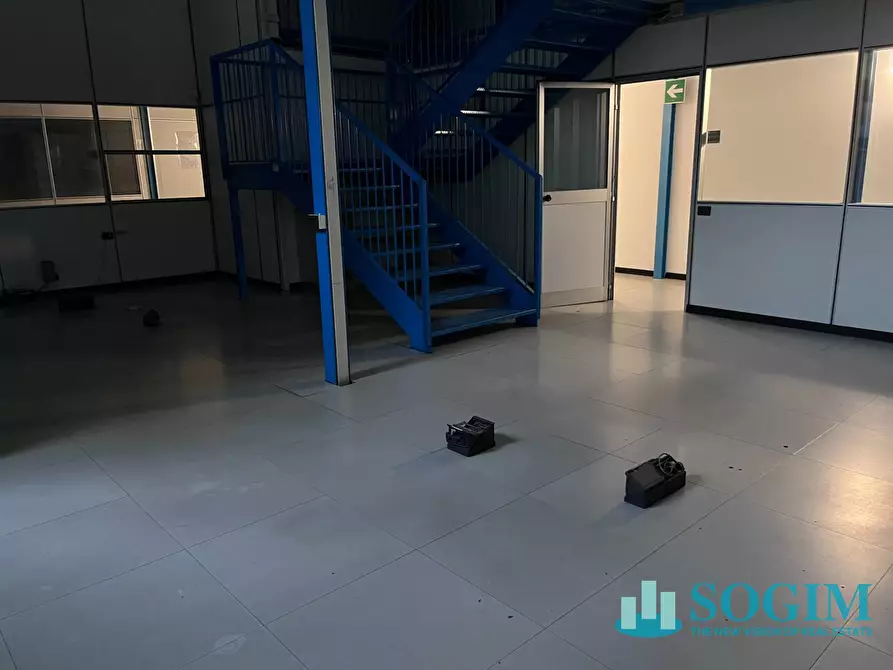 Immagine 15 di Capannone industriale in vendita  in via Volta 23 a Settimo Milanese