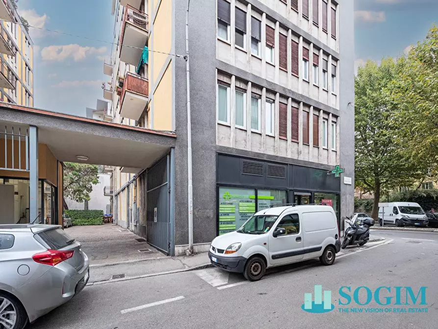 Immagine 14 di Appartamento in affitto  in Via Borsieri a Como