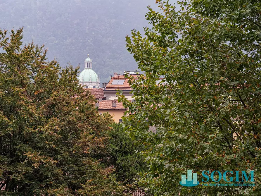 Immagine 8 di Appartamento in affitto  in Via Borsieri a Como