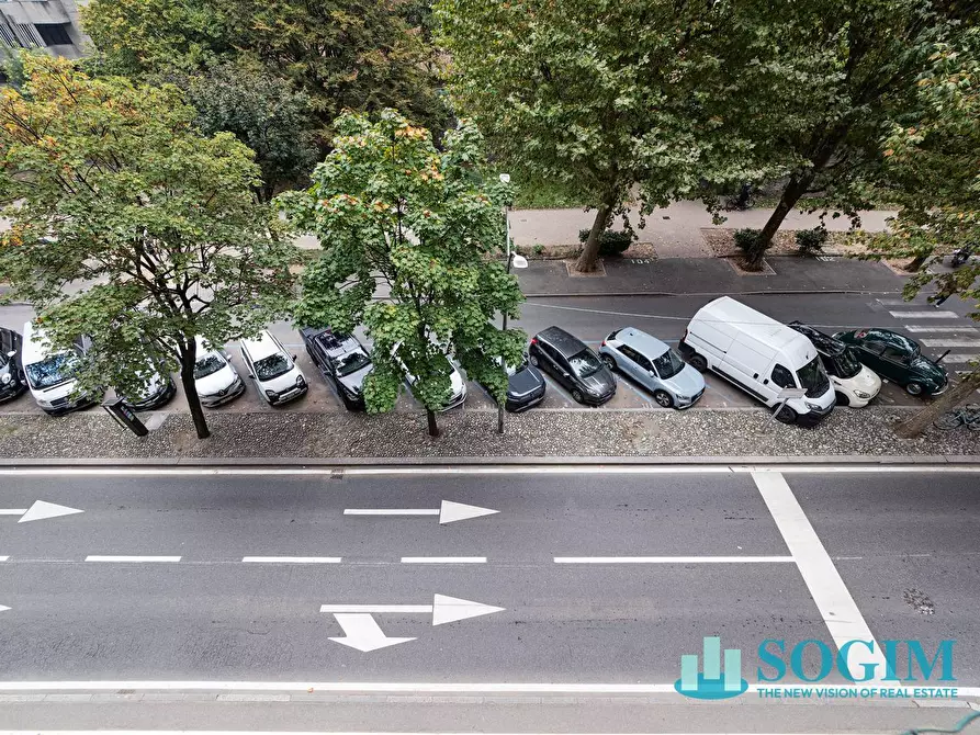 Immagine 15 di Appartamento in affitto  in Via Borsieri a Como