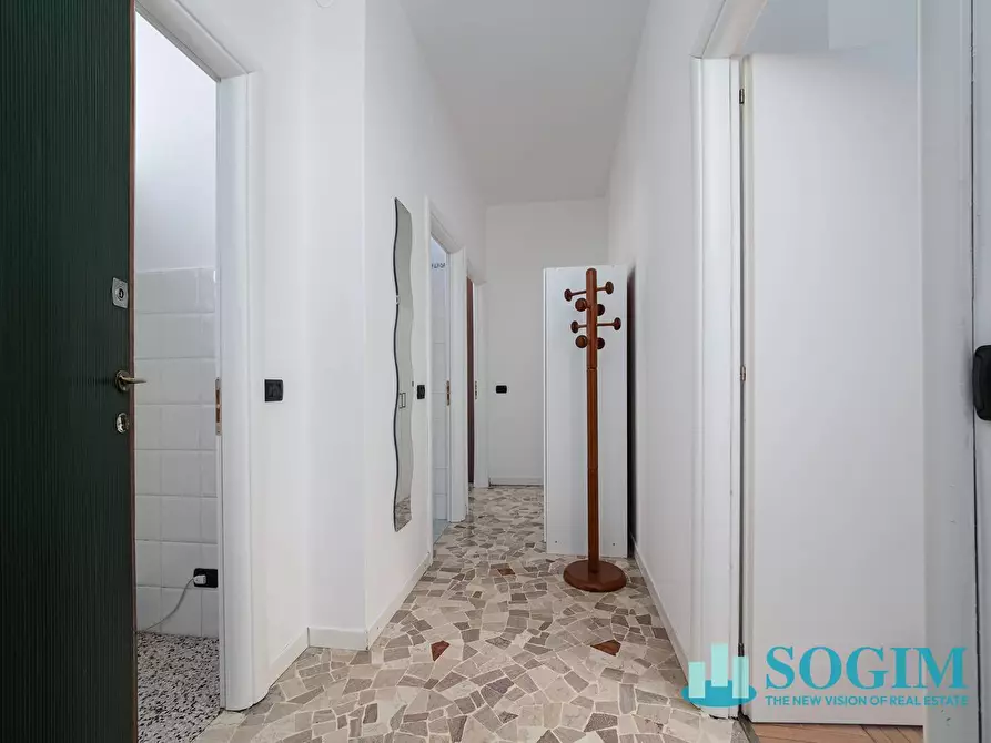 Immagine 3 di Appartamento in affitto  in Via Borsieri a Como