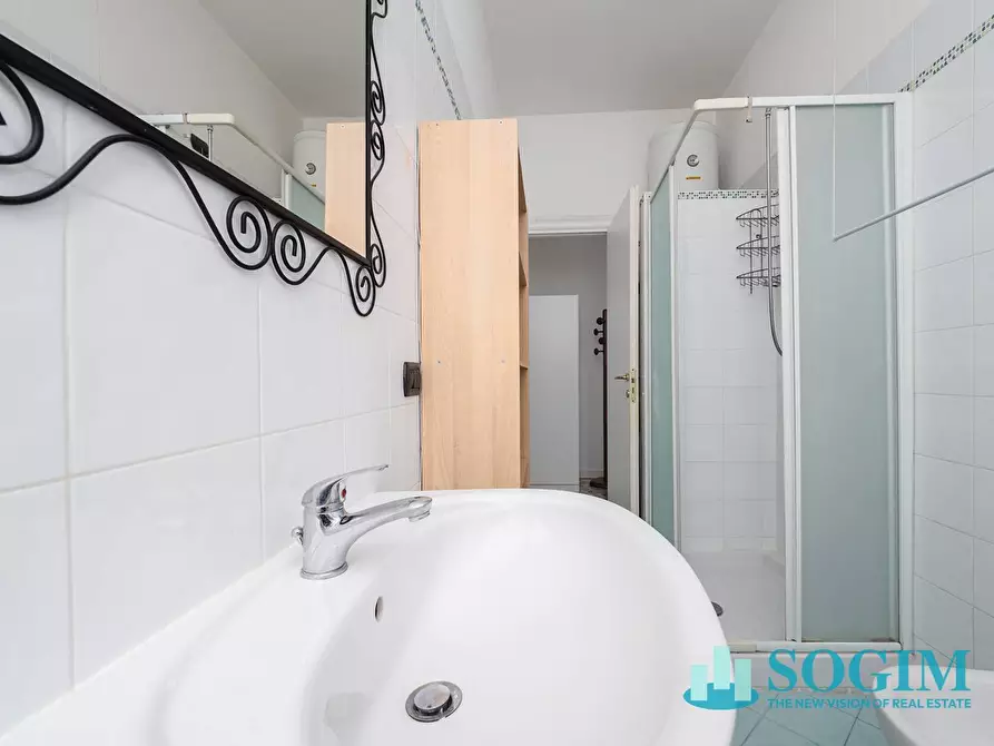 Immagine 11 di Appartamento in affitto  in Via Borsieri a Como