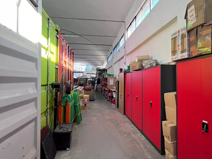 Immagine 12 di Capannone industriale in affitto  in via Dante Alighieri 85 a Abbiategrasso