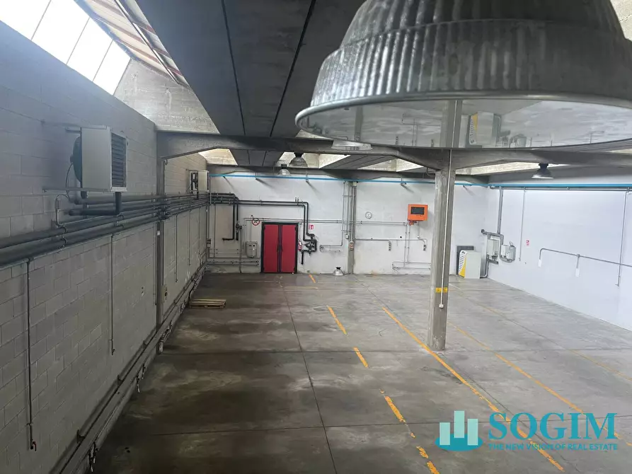 Immagine 10 di Capannone industriale in affitto  in via giuseppe di vittorio a Inzago