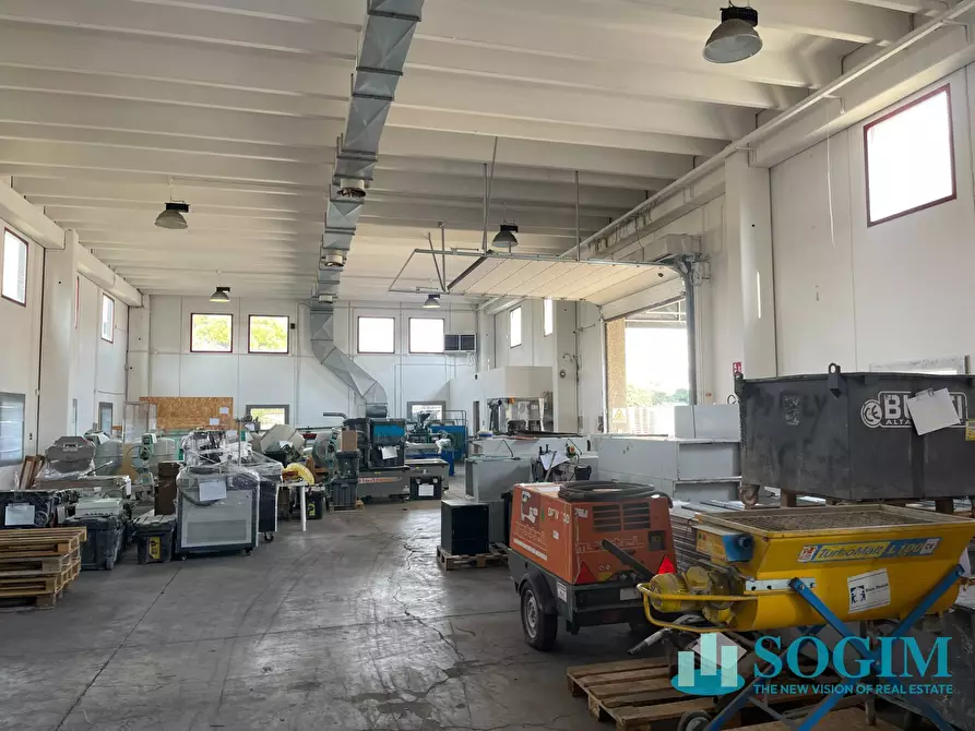 Immagine 2 di Capannone industriale in affitto  in via cassanese a Segrate