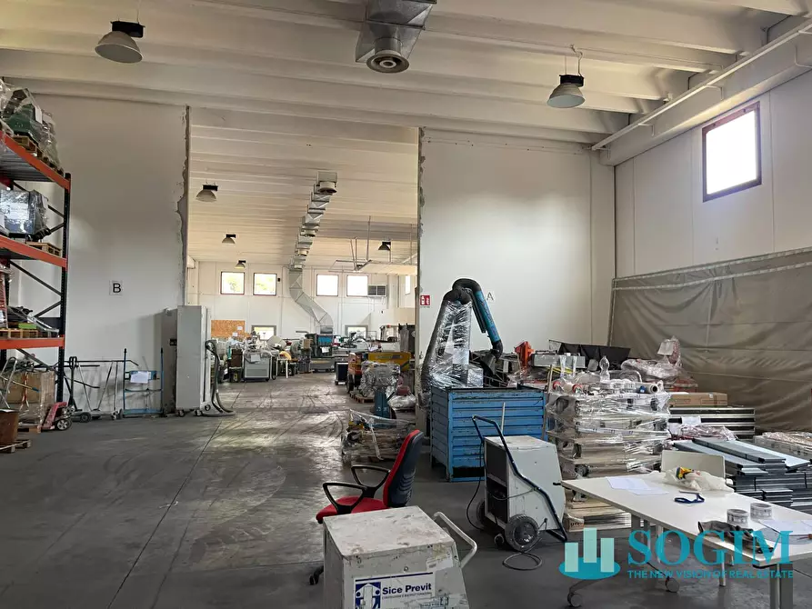 Immagine 9 di Capannone industriale in affitto  in via cassanese a Segrate