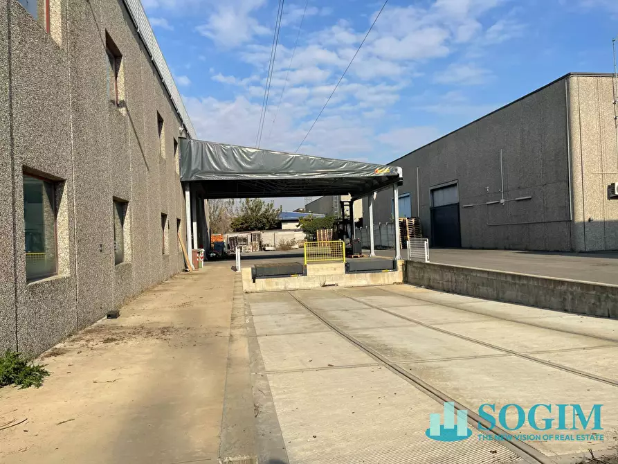 Immagine 19 di Capannone industriale in affitto  in via cassanese a Segrate