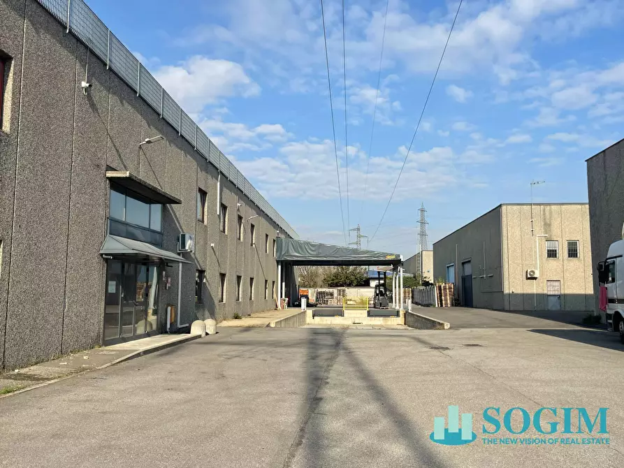 Immagine 21 di Capannone industriale in affitto  in via cassanese a Segrate