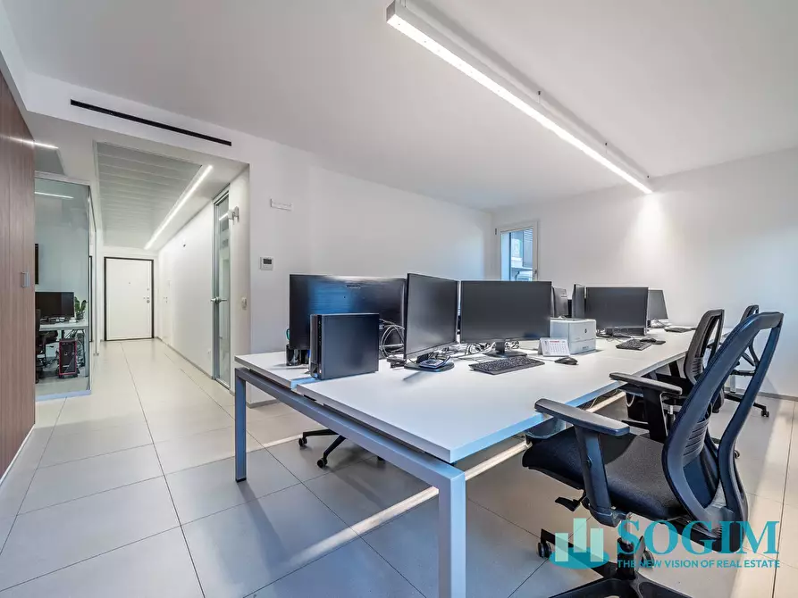 Immagine 7 di Ufficio in vendita  in via Piave 29 a Mariano Comense