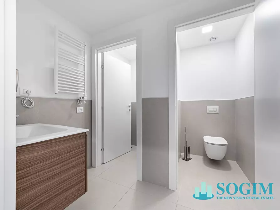 Immagine 14 di Ufficio in vendita  in via Piave 29 a Mariano Comense