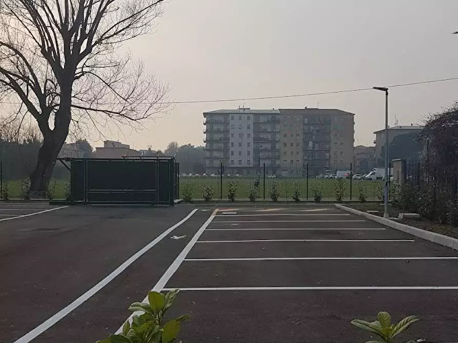 Immagine 1 di Locale commerciale in vendita  in via monza 2/A a Pioltello