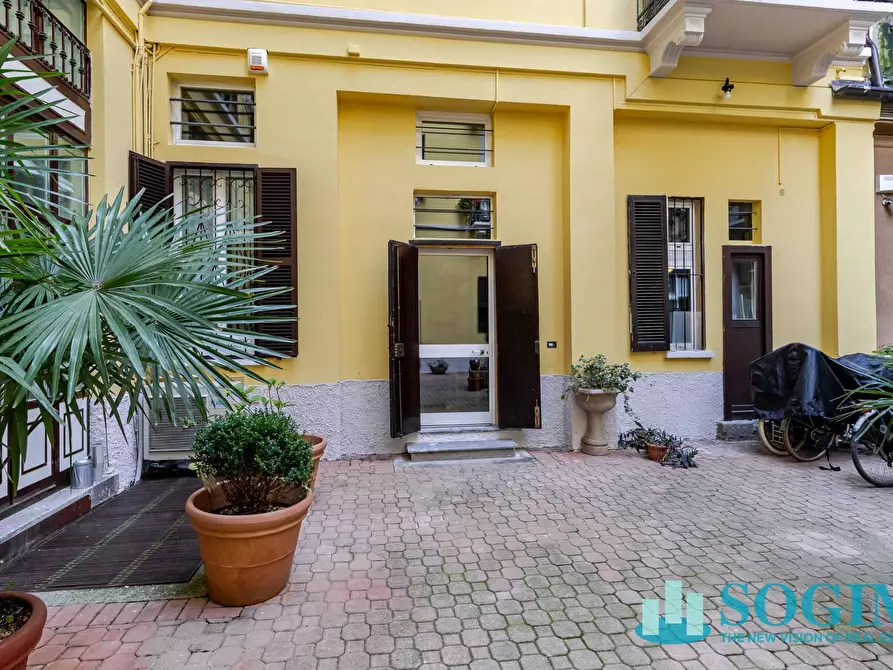 Immagine 21 di Appartamento in vendita  in via Washington 9 a Milano