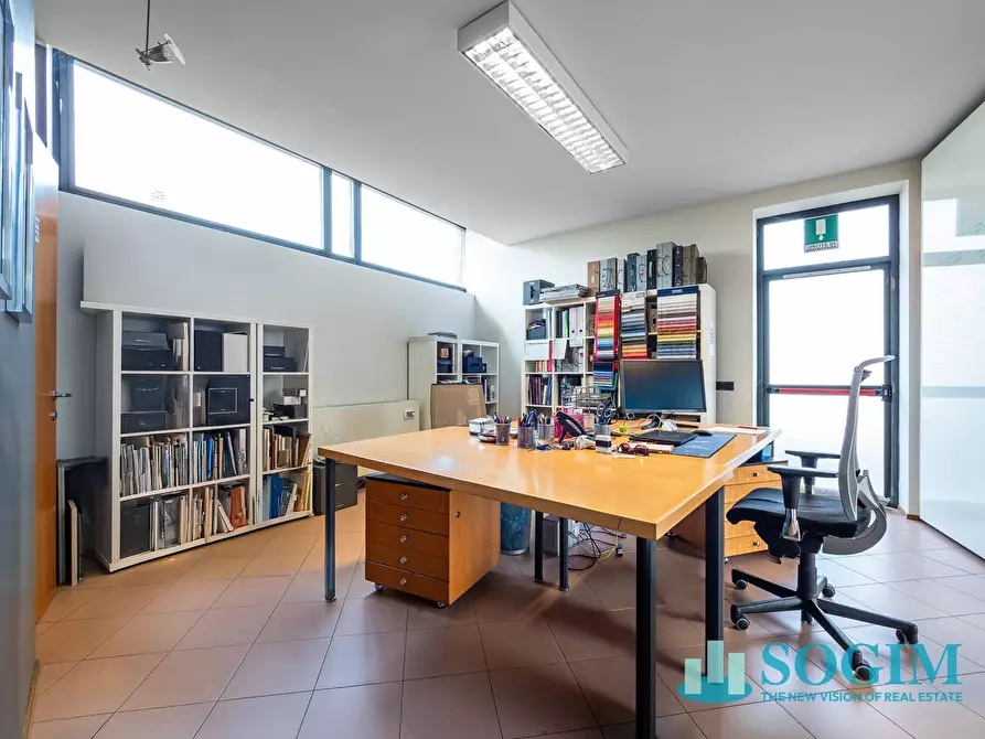 Immagine 3 di Ufficio in affitto  in via Giovanni da Cermenate a Cantù
