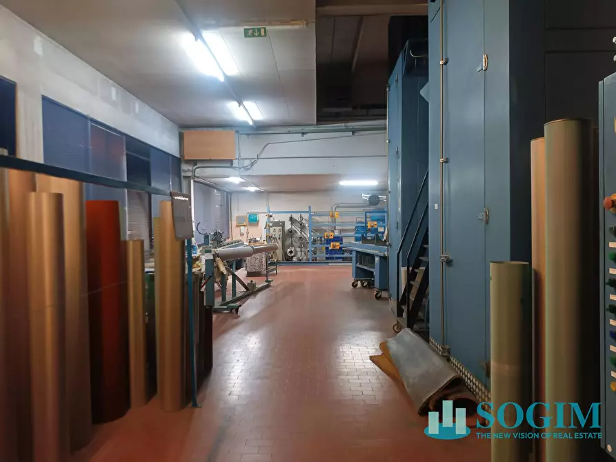 Immagine 6 di Capannone industriale in vendita  in Via Regina 115 a Fino Mornasco