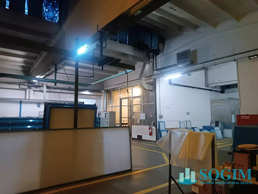 Immagine 13 di Capannone industriale in vendita  in Via Regina 115 a Fino Mornasco