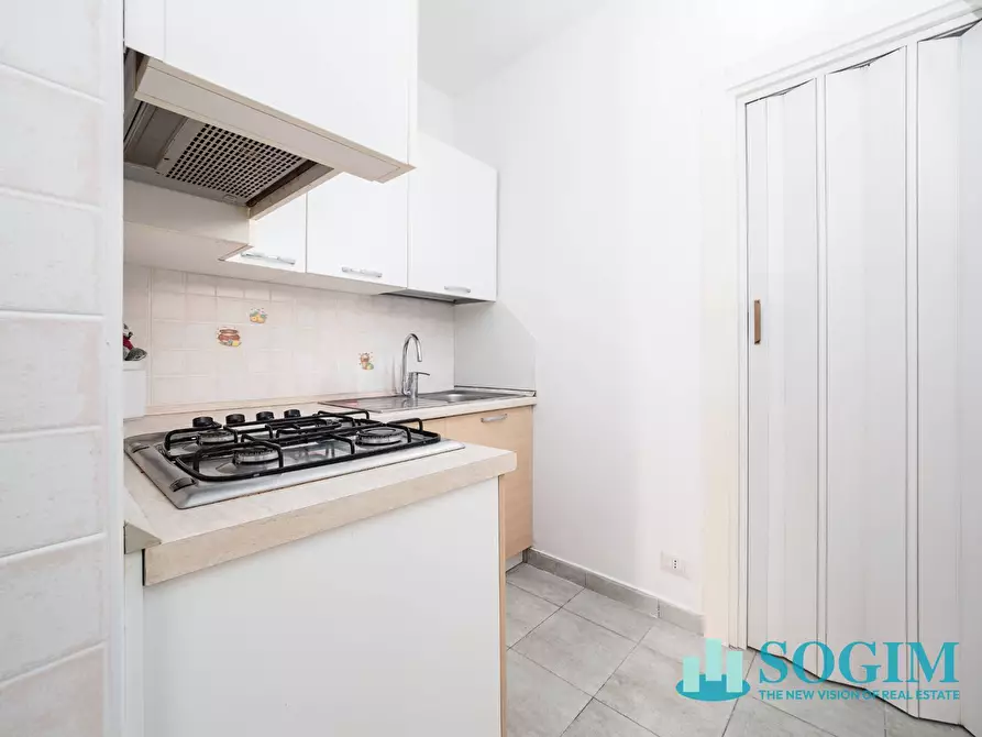 Immagine 8 di Appartamento in vendita  in Via IV Novembre a Lambrugo