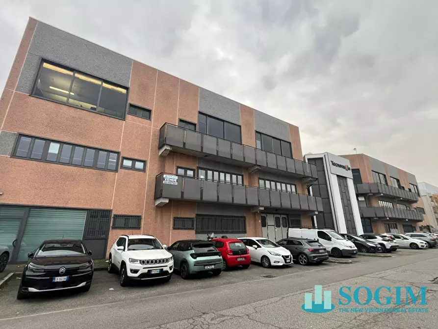 Immagine 1 di Ufficio in vendita  in Via Alvise Ca' Da Mosto 1 a Corsico